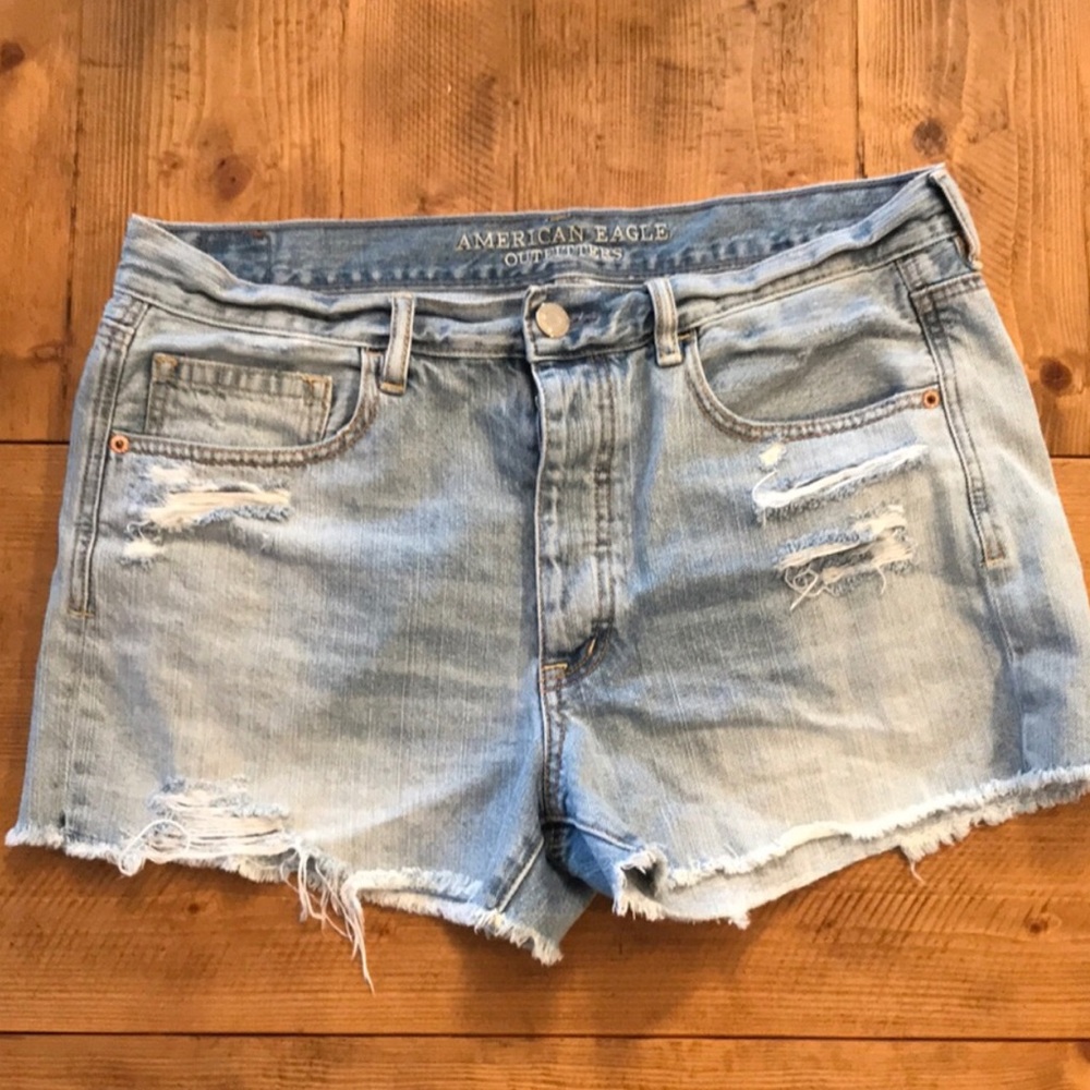 Gap Light Wash Destroyed Tomgirl Midi Jean Shorts